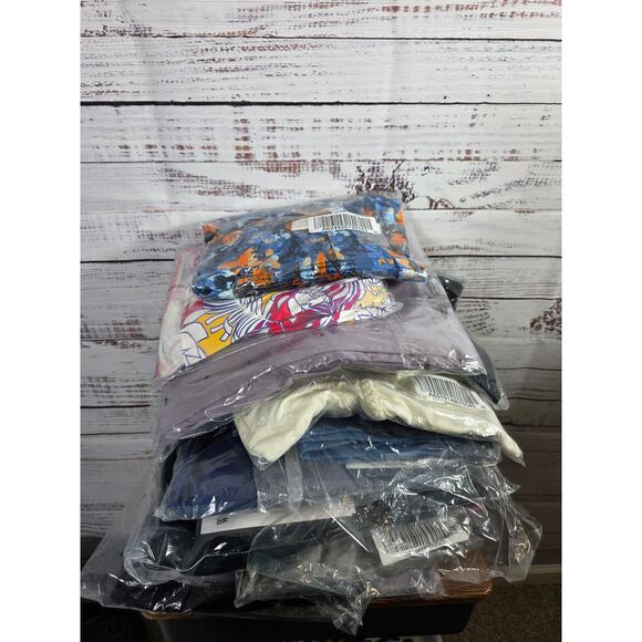 QVC Reseller Mystery Bundles 5 Items MSRP $200+ - Picture 1 of 2